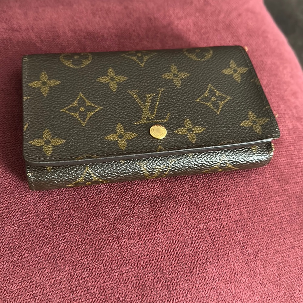 Louis Vuitton AUTHENTIC Vintage Monogram Porte Monnaie Billets Tresor Wallet